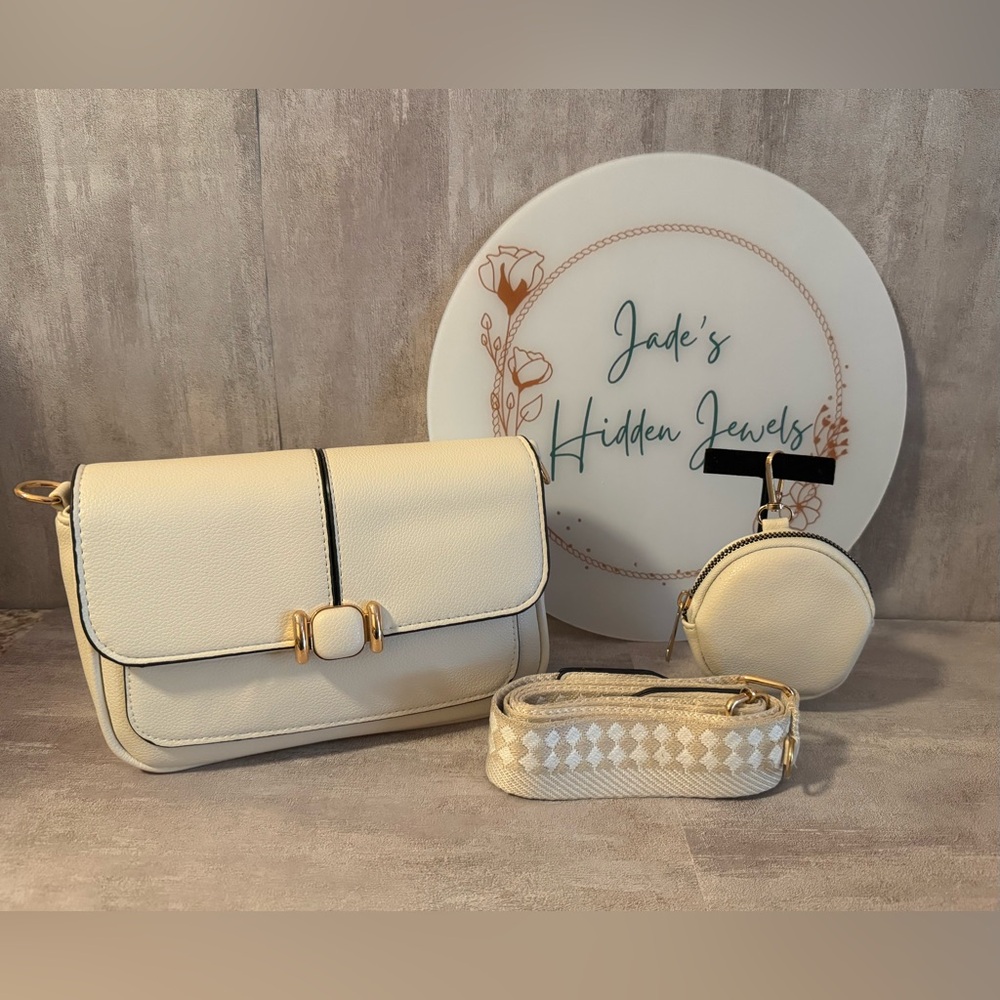 Women’s Crossbody Bag w/Guitar Strap and pouch - Picture 1 of 1